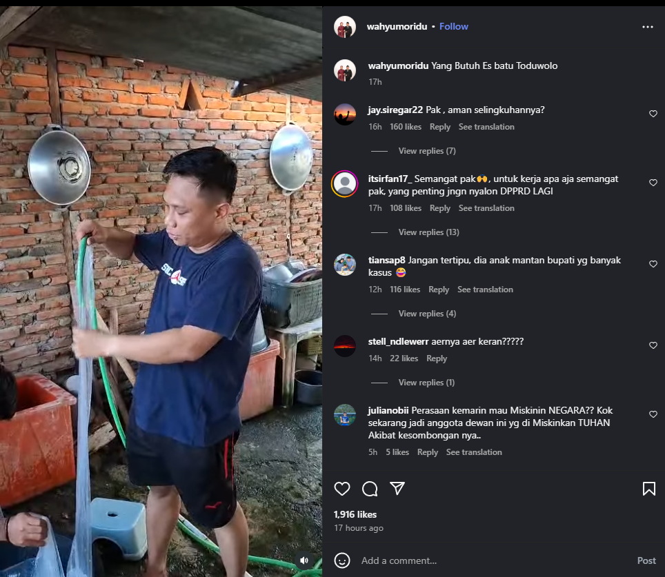 Wahyudin Moridu jualan es batu